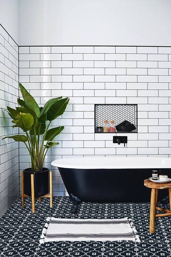 Boho Bathroom Ideas: Stylish Monochrome Decor