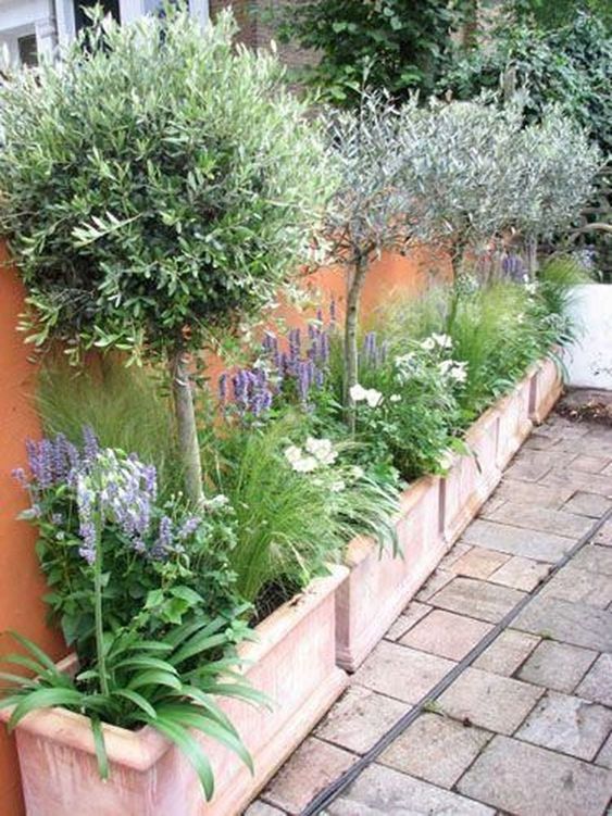 Fence Landscaping Ideas 7