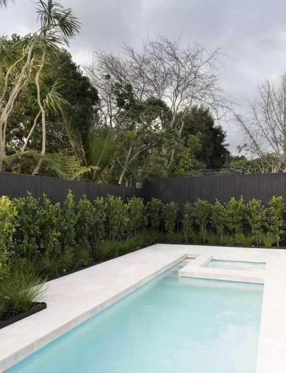Simple Swimming Pool Ideas: Elegant Modern Design