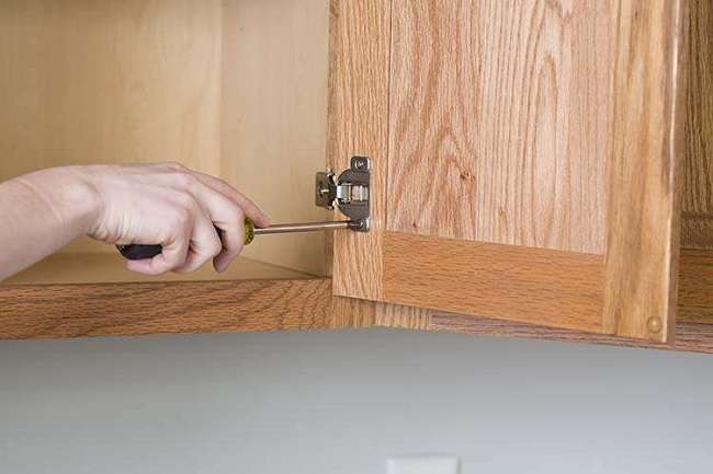 How to Detach Kitchen Cabinets 1