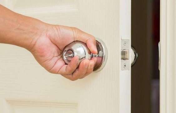 How to Open Bedroom Door without Keys